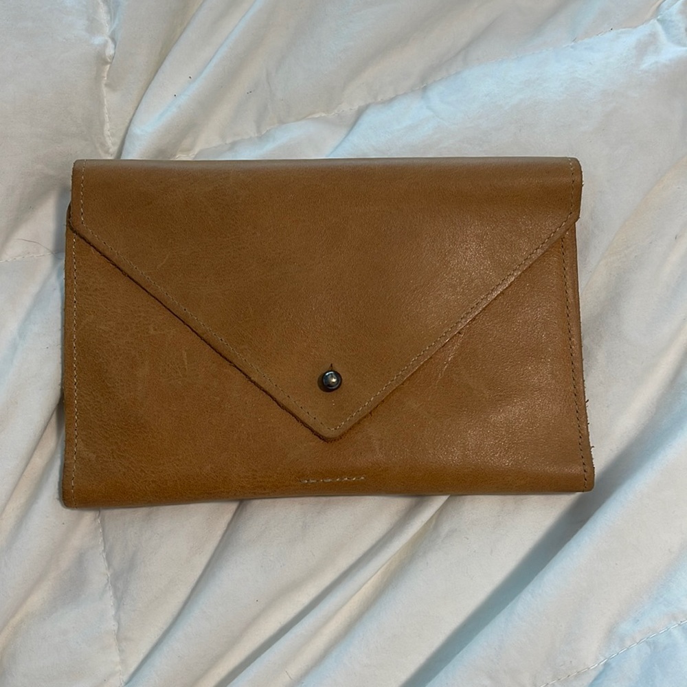 Tan magnolia leather wallet